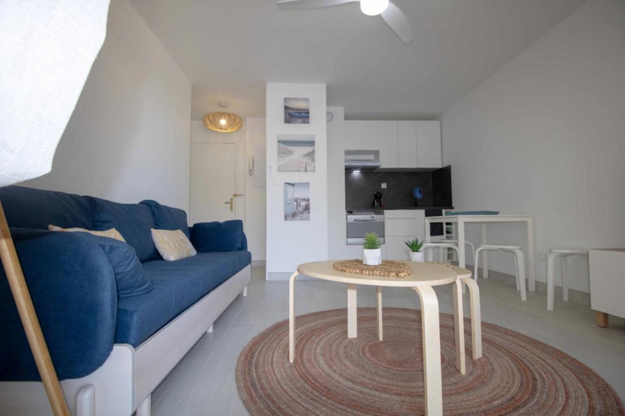Bright Apt Of 32 M Renovated Near Town Fréjus Екстериор снимка