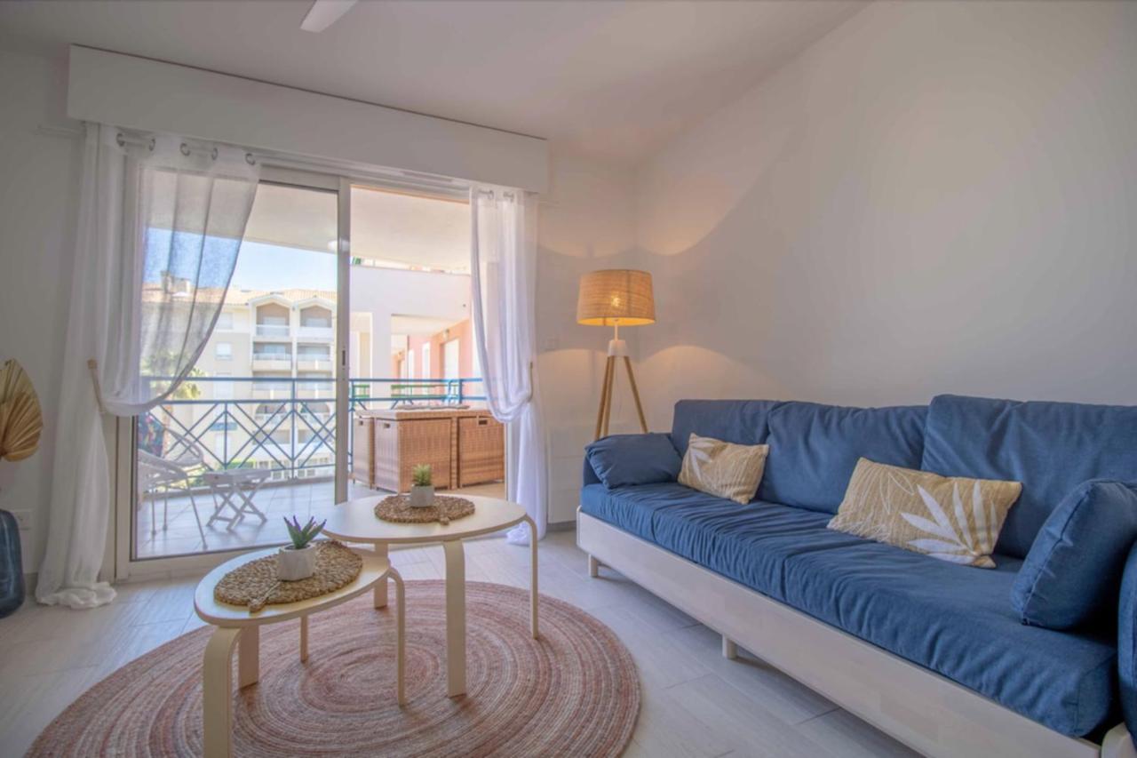 Bright Apt Of 32 M Renovated Near Town Fréjus Екстериор снимка
